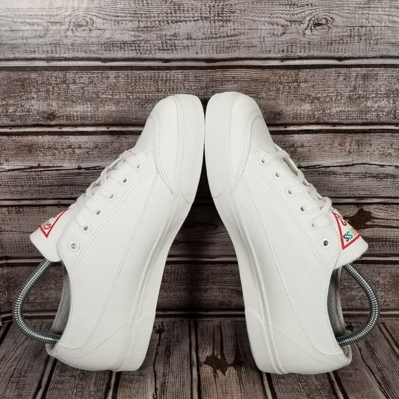 RETRO GUESS Women's 8.5 B White Leather Sneakers Shoes Rainbow Embroidery NWOT - Picture 7 of 10